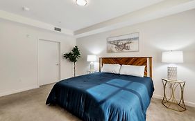 5 Heart Of Santa Monica Apartment